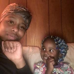 Meet your Posher, Naomi